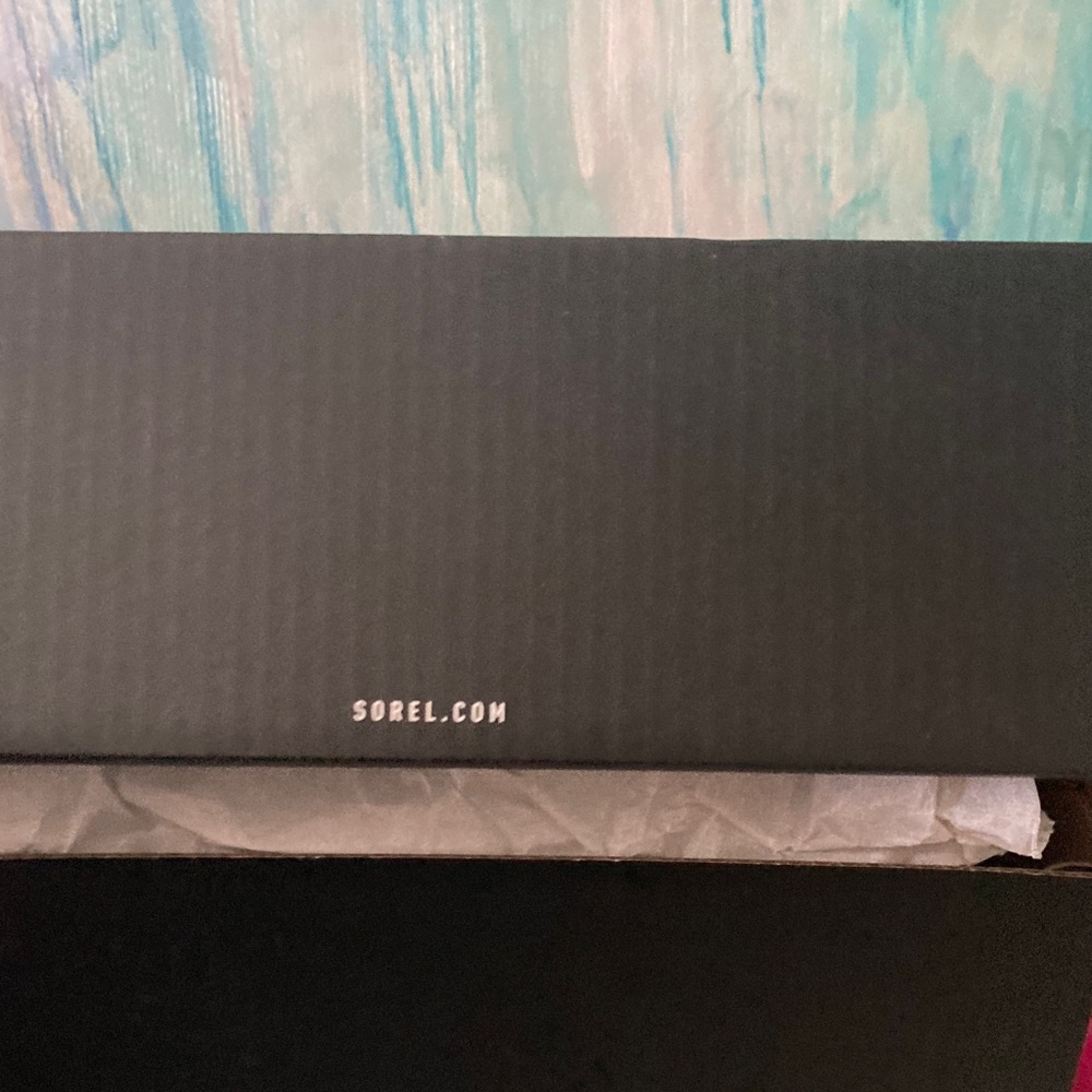 Sorel NWT White Velcro Sandals - Picture 5 of 8